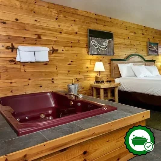 Crooked River Lodge