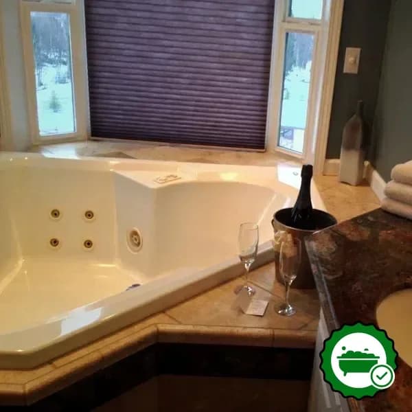 Jetted bathtub