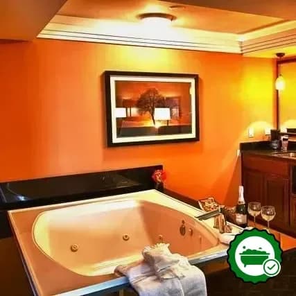 Jetted bathtub