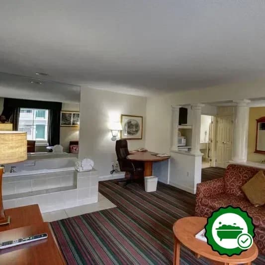 Quality Inn & Suites Biltmore East