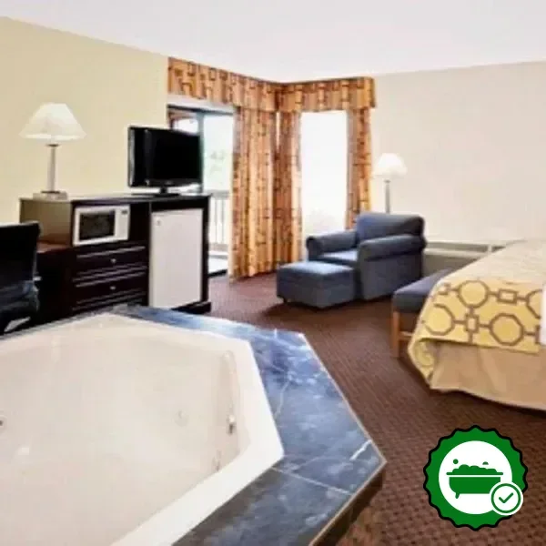 Baymont by Wyndham Battle Creek Downtown