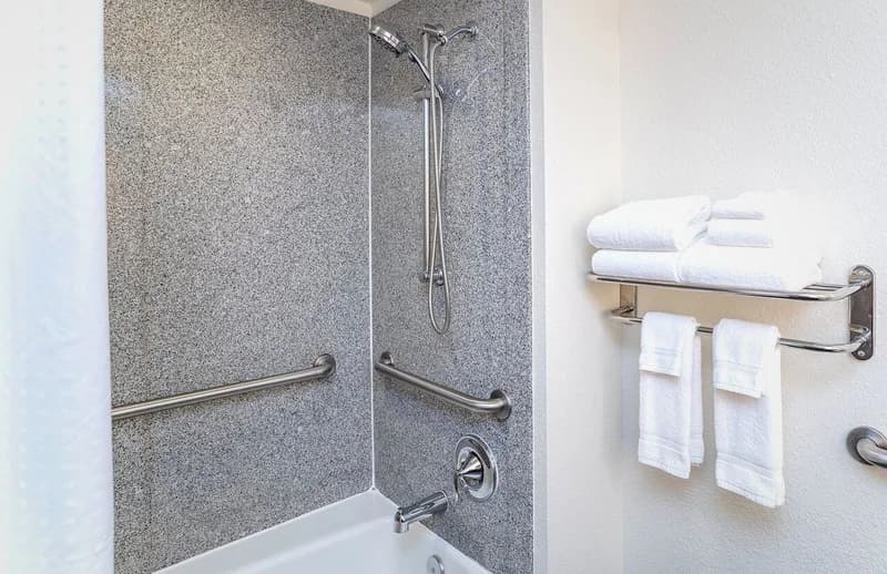 South Carolina hot tub hotels