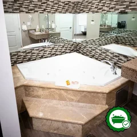 Jetted bathtub