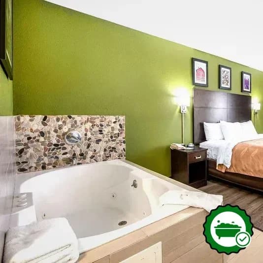 Kentucky hot tub hotels