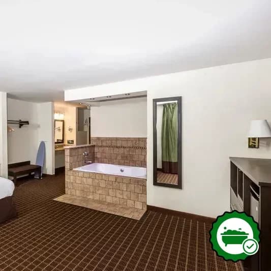 Hotels with jacuzzi in room in Brooks