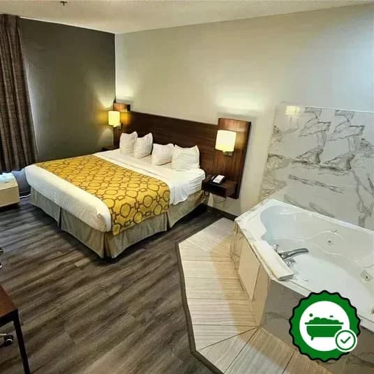 Hotels with jacuzzi in room in Calumet City