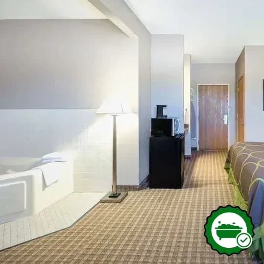Jetted bathtub