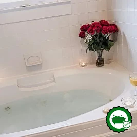 Jetted bathtub