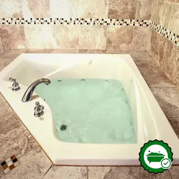 Jetted bathtub