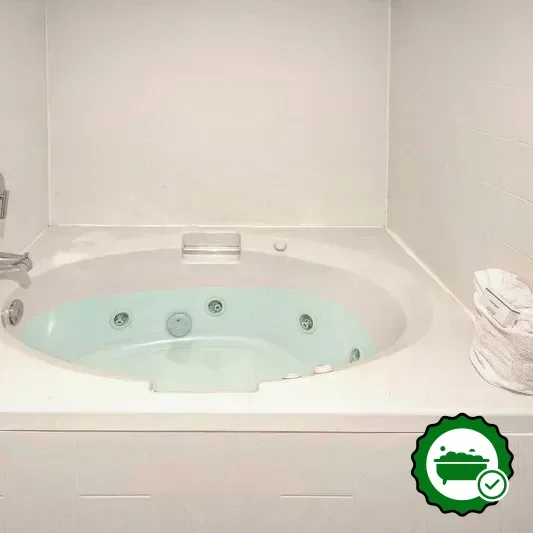 Hotels with jacuzzi in room in Clermont