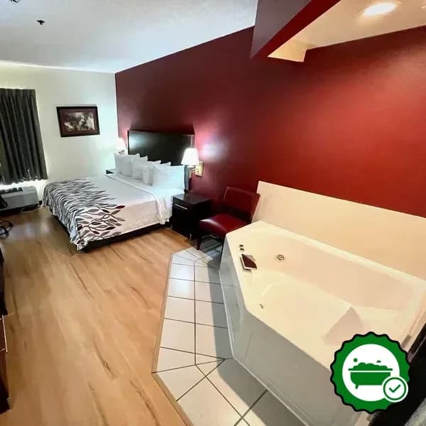 Jetted bathtub