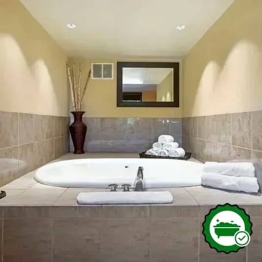 Jetted bathtub