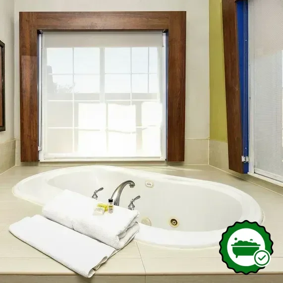 Jetted bathtub