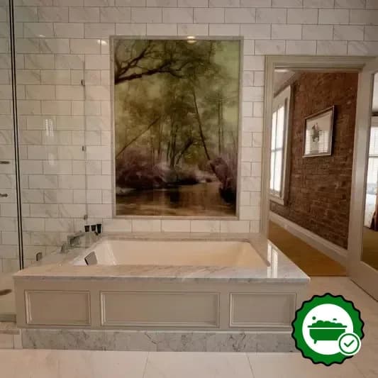 Jetted bathtub
