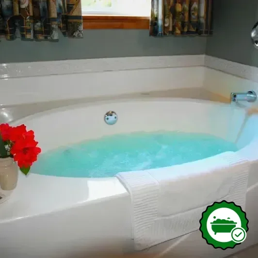 In-room jacuzzi at Long Mountain Lodge in Dahlonega, Georgia