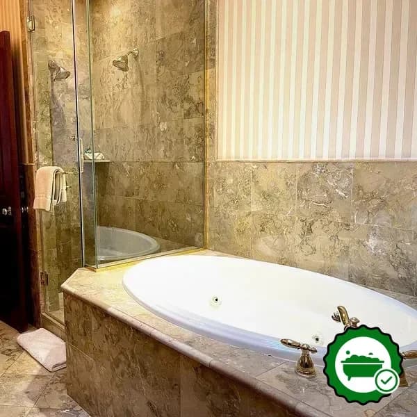 Jetted bathtub