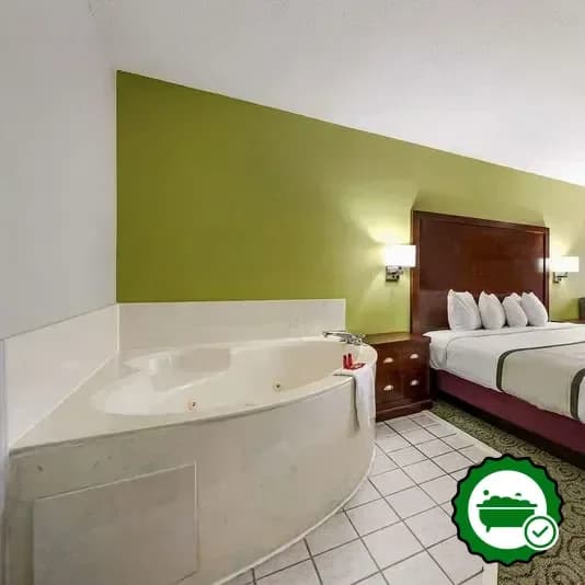 Jetted bathtub