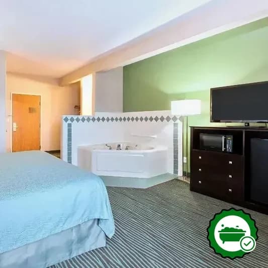 AmericInn by Wyndham des Moines Airport
