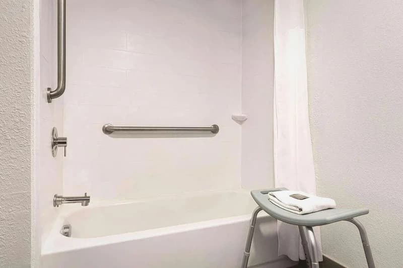 Country Inn & Suites by Radisson, Dunn, NC