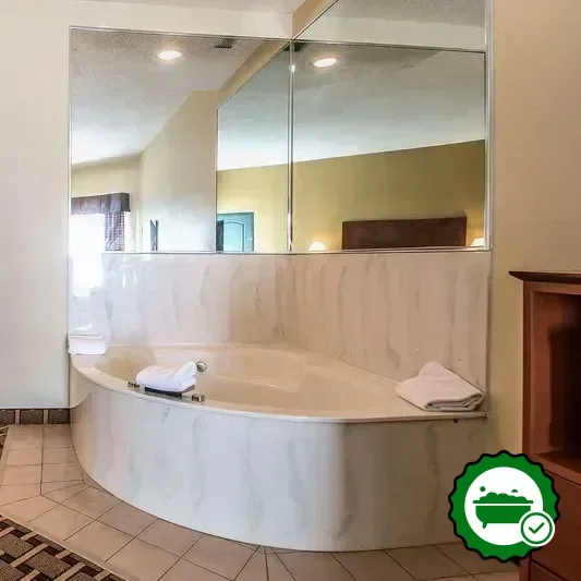 Quality Inn & Suites East Troy I-43