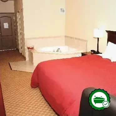 Jetted bathtub