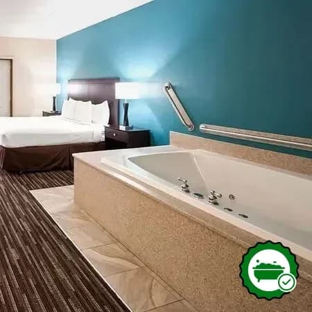 Jetted bathtub