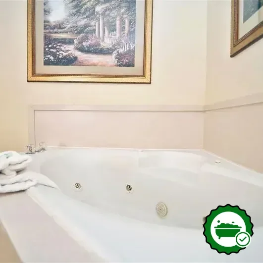Jetted bathtub