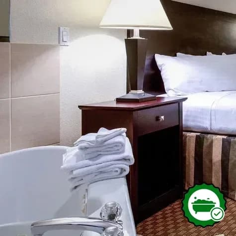 Hotels with jacuzzi in room in Gresham