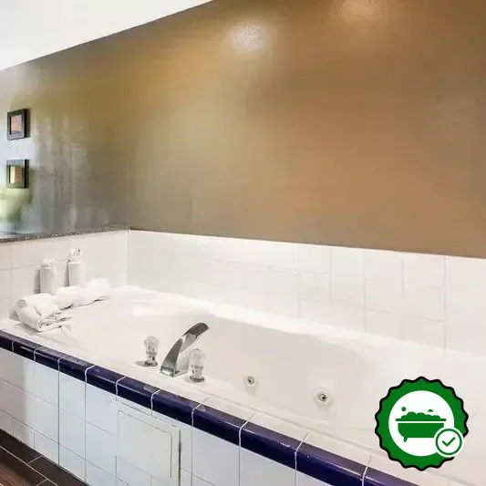 Hotels with jacuzzi in room in Gulfport