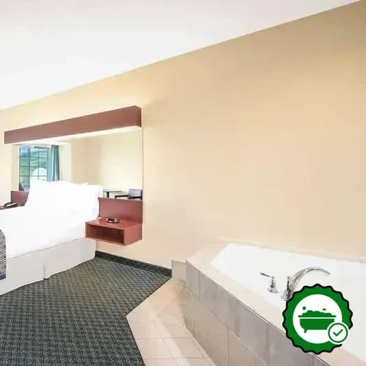 Jetted bathtub
