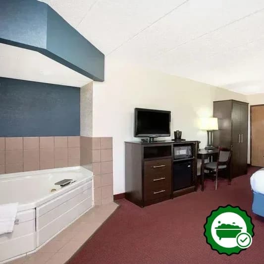 Jetted bathtub