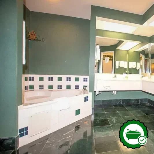 Jetted bathtub