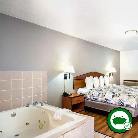 Jetted bathtub