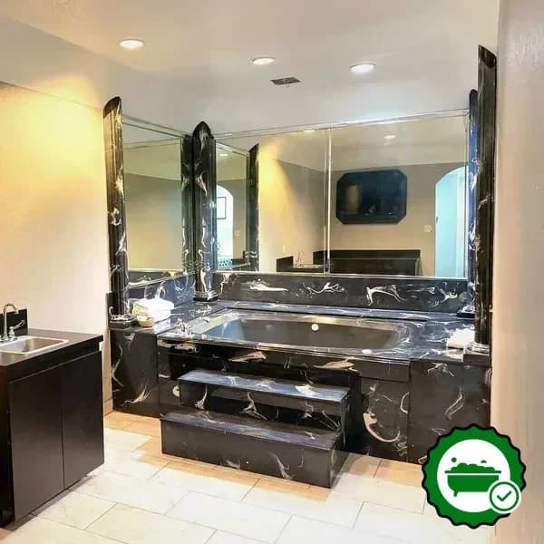 Island Suites Hobby Airport
