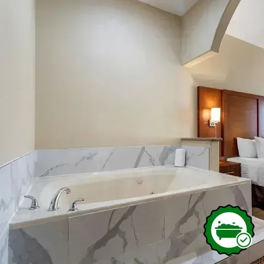 Jetted bathtub