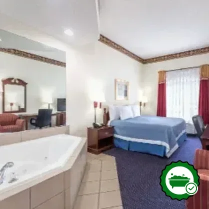 Jetted bathtub