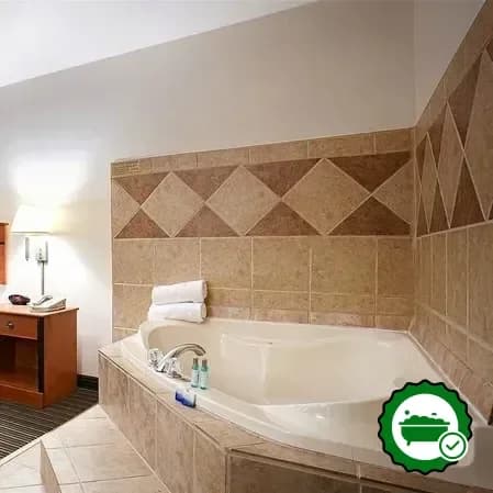Jetted bathtub