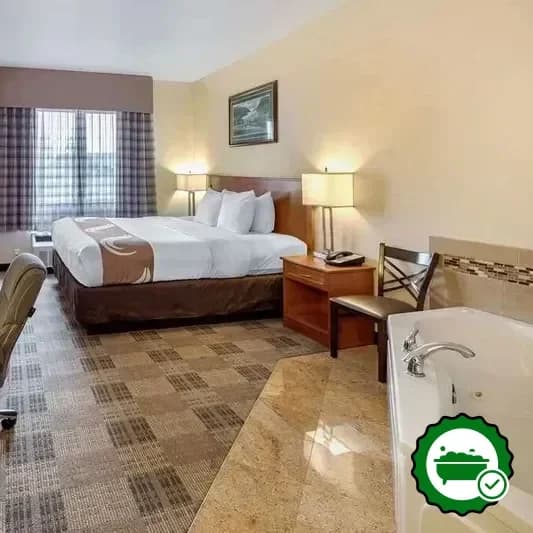 Hotels with jacuzzi in room in Kenai