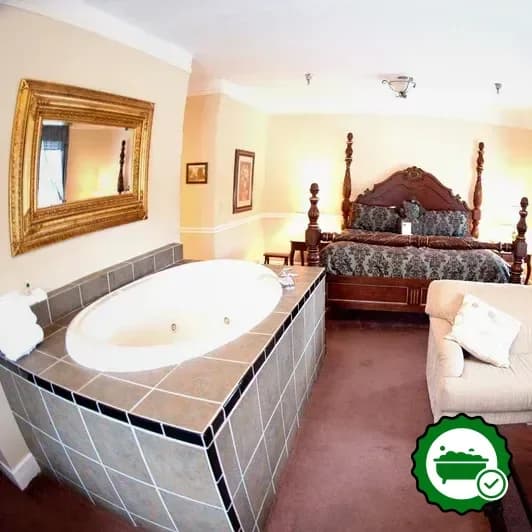 Jetted bathtub