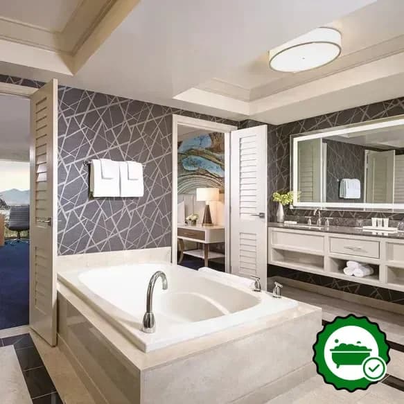 Jetted bathtub