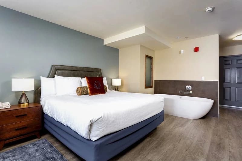The Coho Oceanfront Lodge