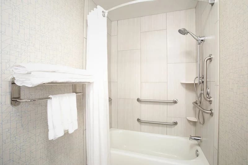 Holiday Inn Express & Suites Longmont - Boulder Area By IHG