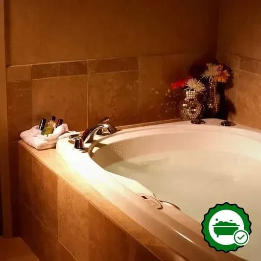 Jetted bathtub