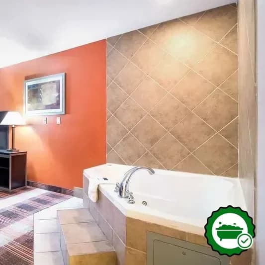 Hotels with jacuzzi in room in Mableton