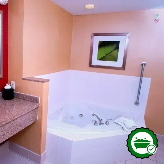 Jetted bathtub