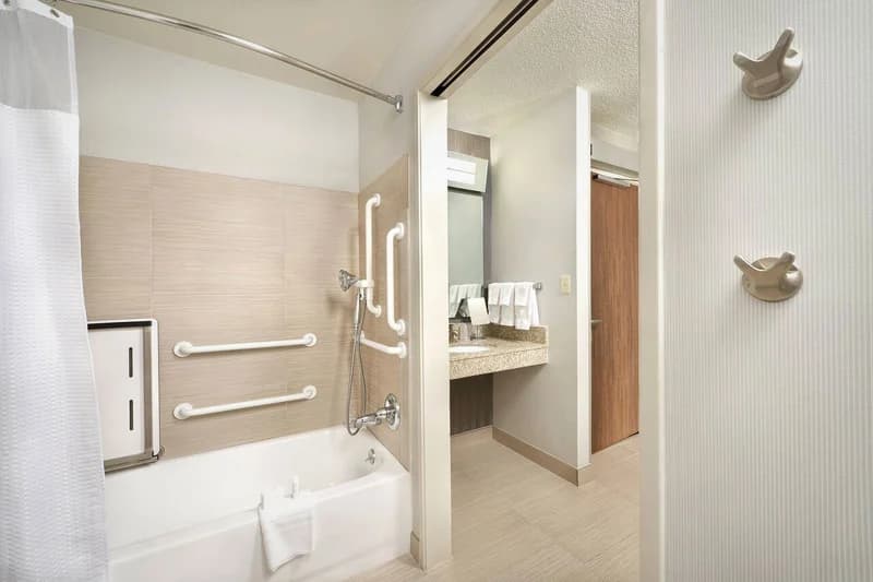 Courtyard by Marriott Mishawaka-University Area