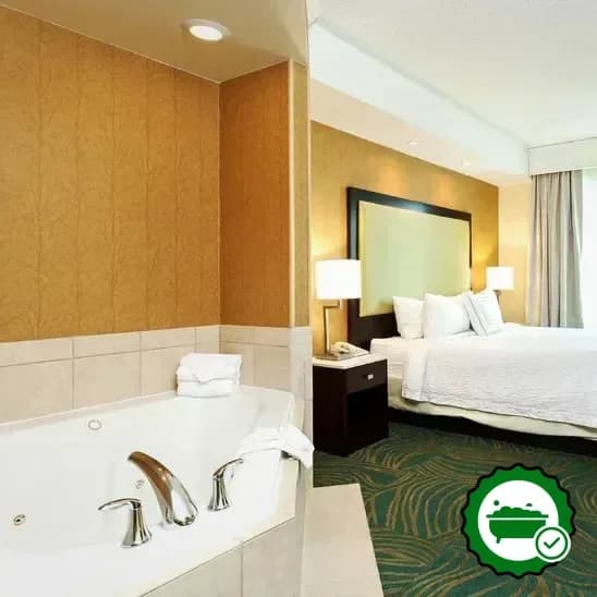 Hotels with jacuzzi in room in Mooresville