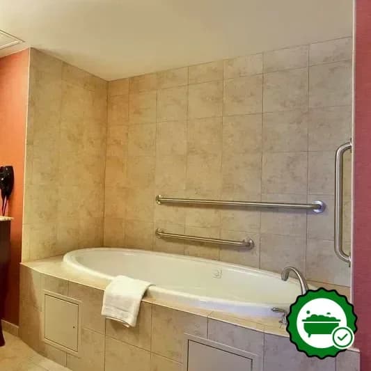 Hotels with jacuzzi in room in Morgan City