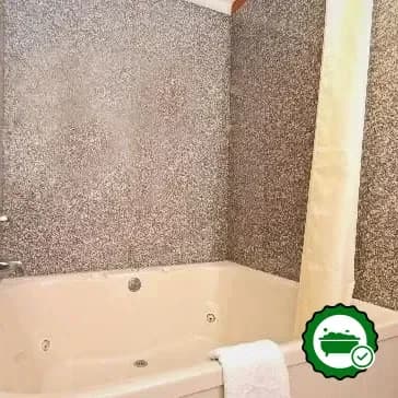 Hotels with jacuzzi in room in Ofallon