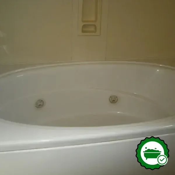 Hotels with jacuzzi in room in Pacific Grove